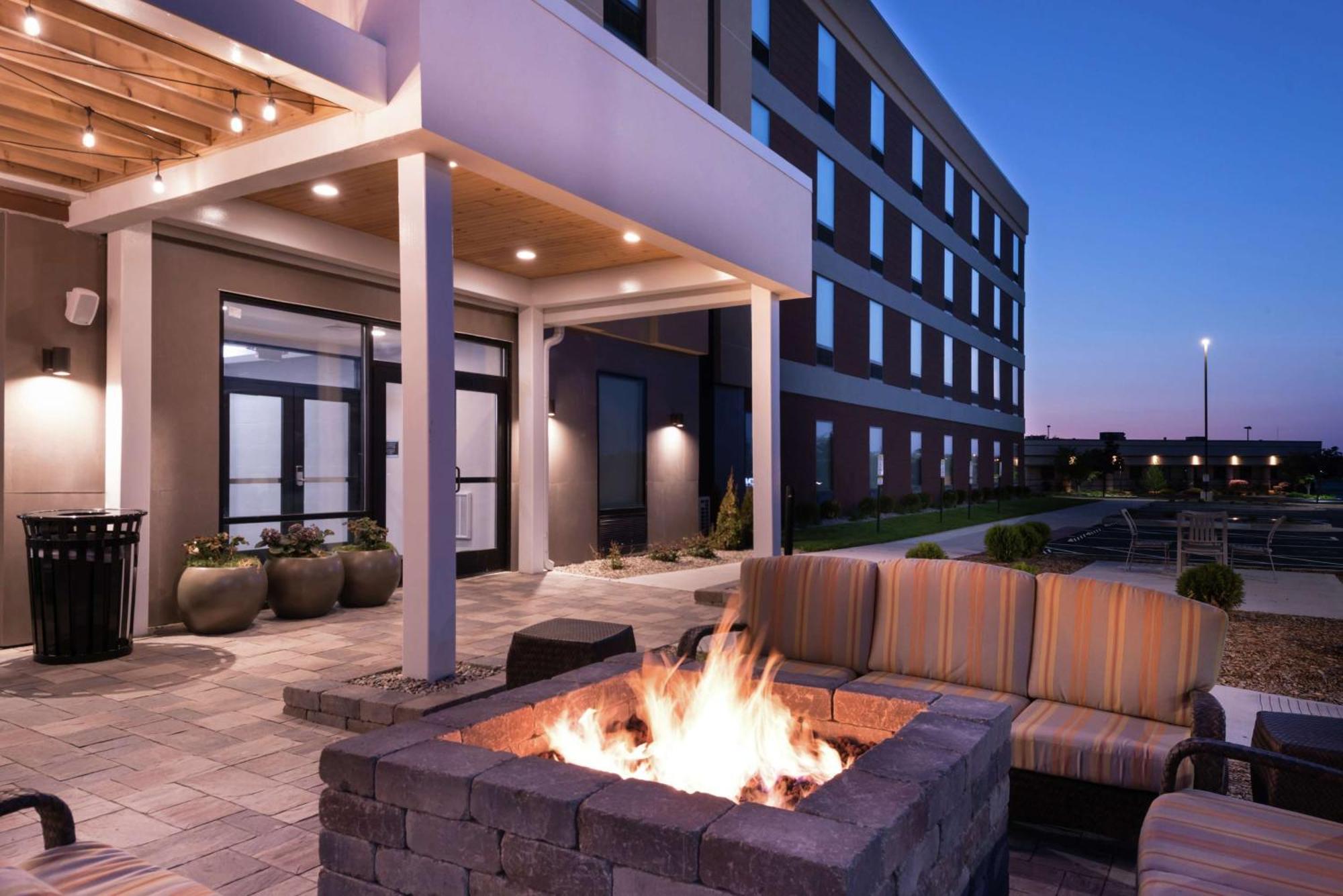 Home2 Suites By Hilton Merrillville Exterior foto
