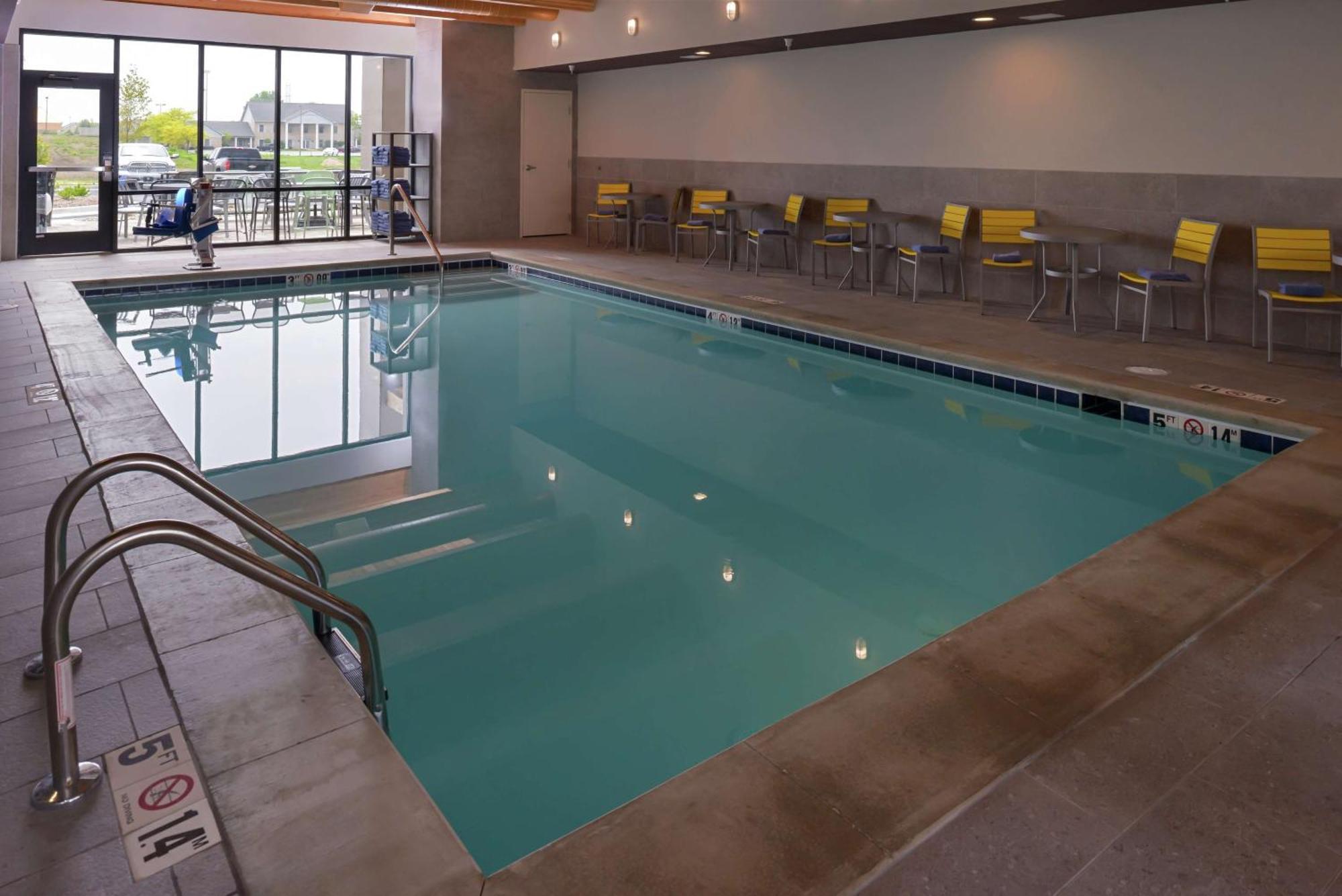 Home2 Suites By Hilton Merrillville Exterior foto